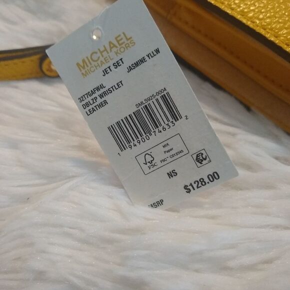 MICHAEL Michael Kors Double Zipper Wristlet - Picture 2 of 2